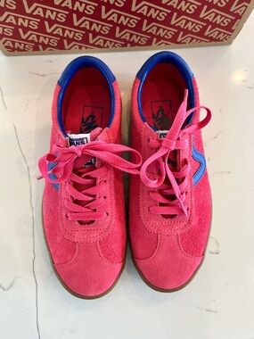 Vans Women's Bright Pink Suede Sneakers with Blue Trim